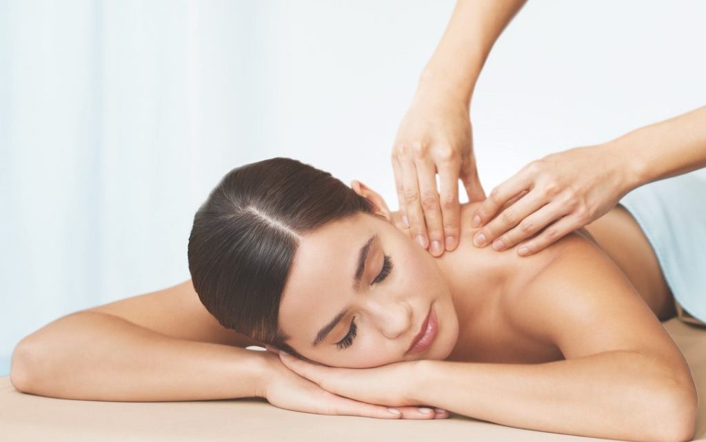 Meilleures astuces pour jouir de tous les bienfaits d’un massage naturiste