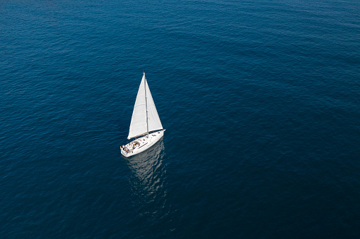 Qu’est-ce qu’un Yacht ? Pourquoi est-ce différent d’un bateau ?
