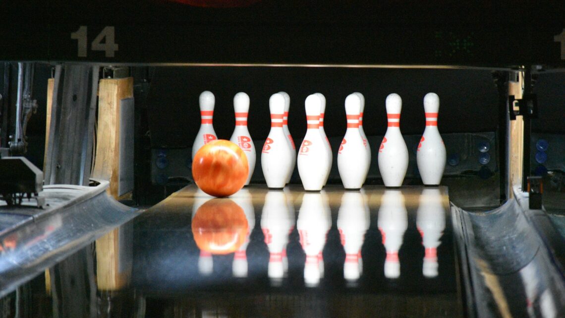 Perfectionnez votre Bowling : Techniques & Astuces