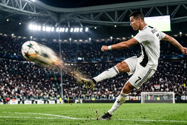 tir Cristiano Ronaldo